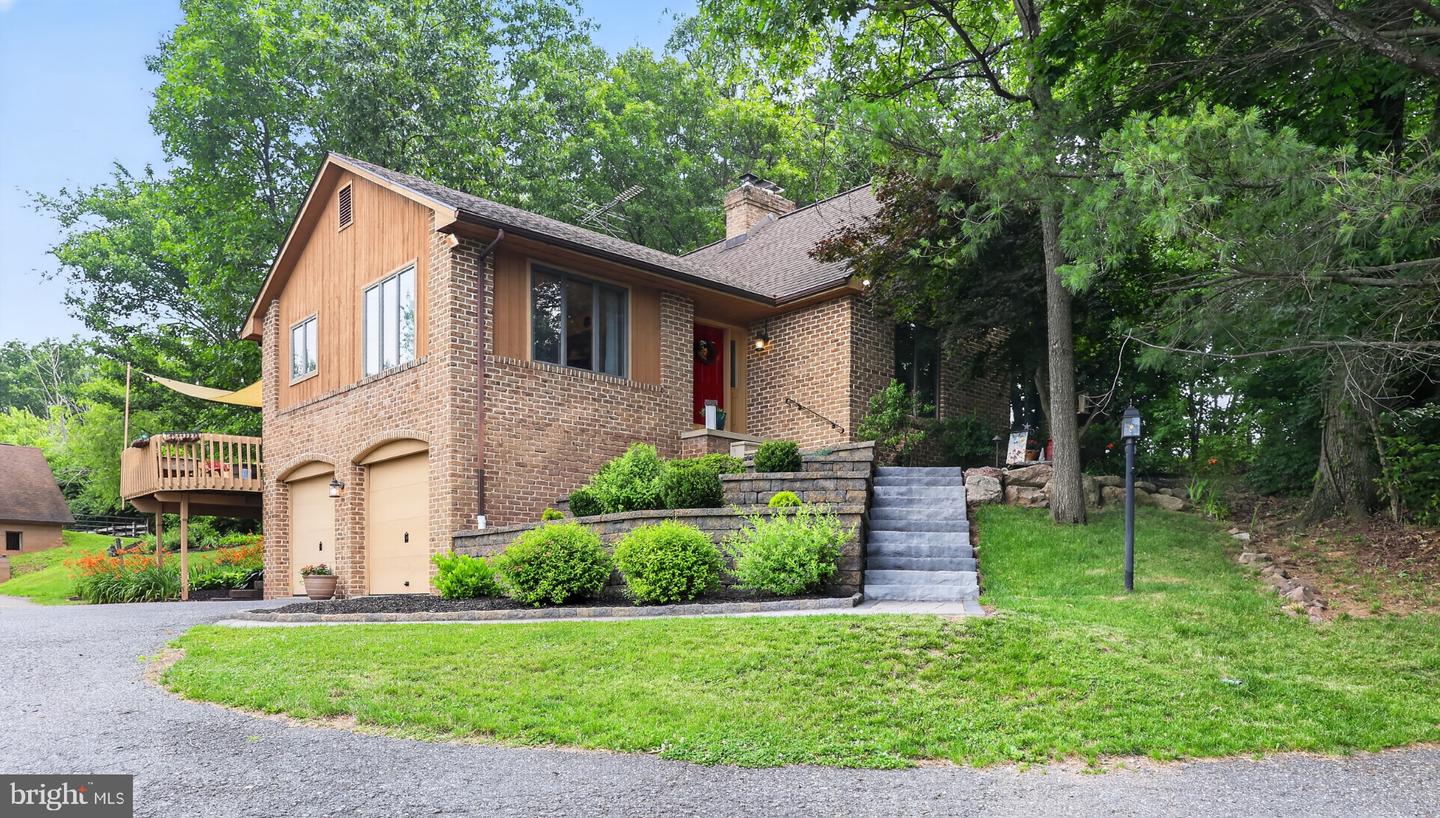 2571 Valley View Rd Property Photo 12