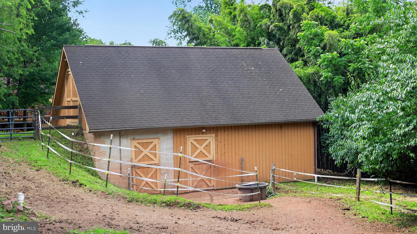 2571 Valley View Rd Property Photo 63