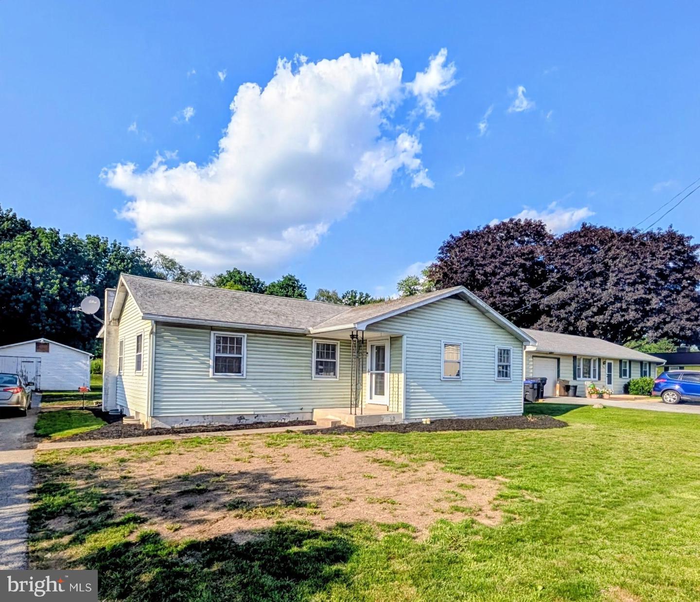 3403 Lincoln Hwy E Property Photo 1