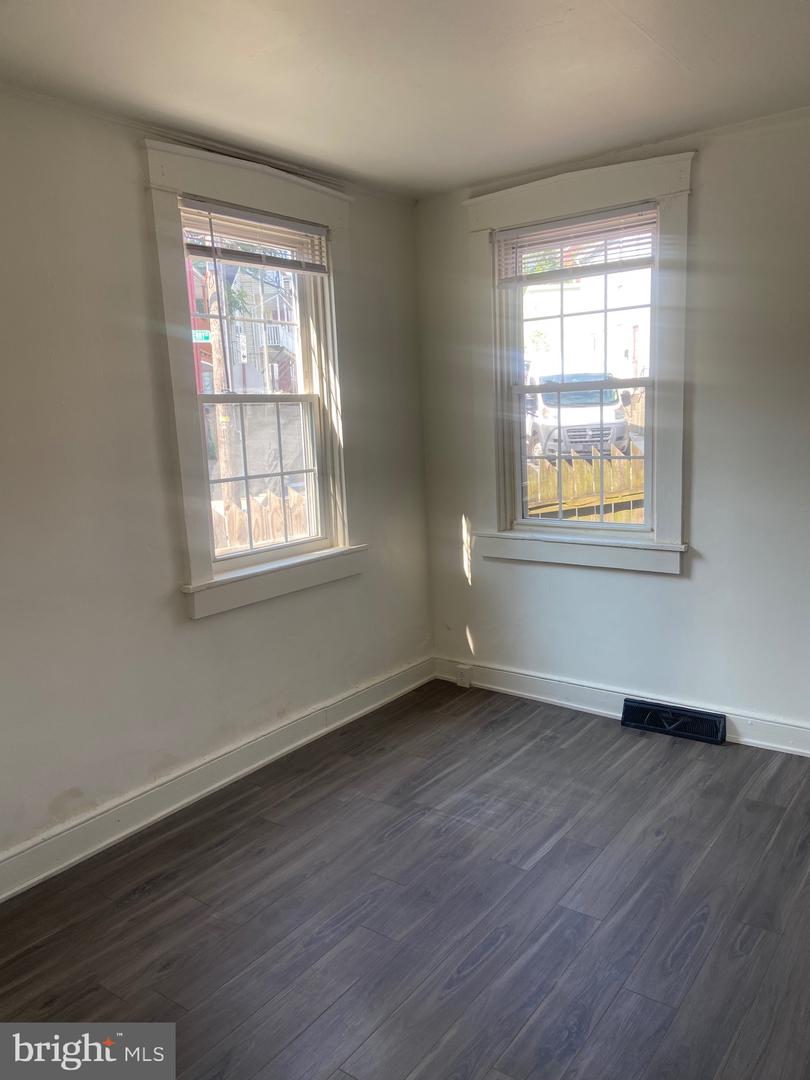 124 S Arch St Property Photo 6