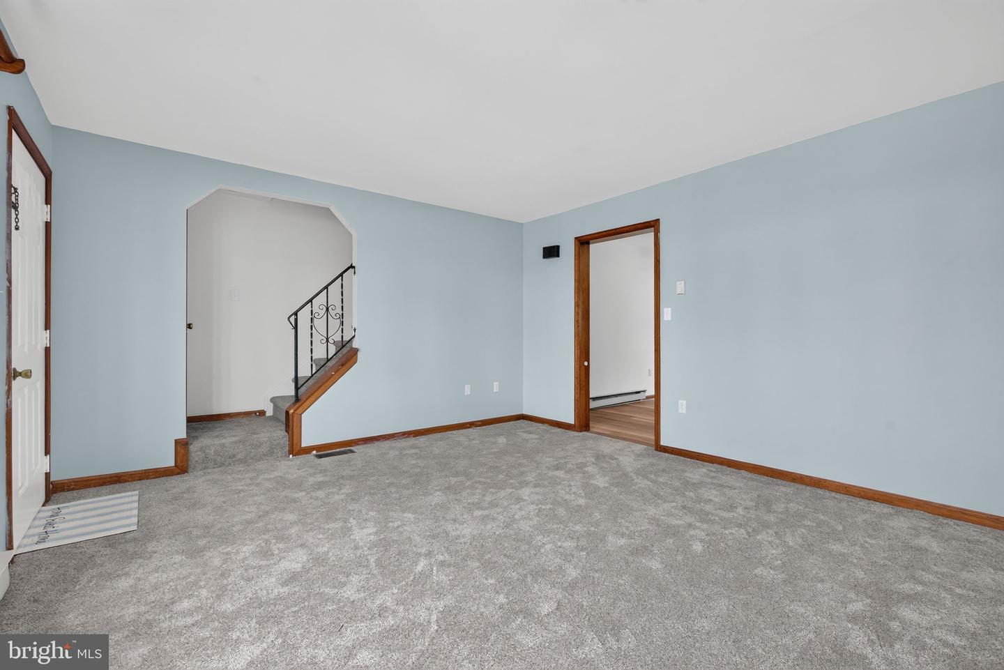 272 Riverview Dr Property Photo 5