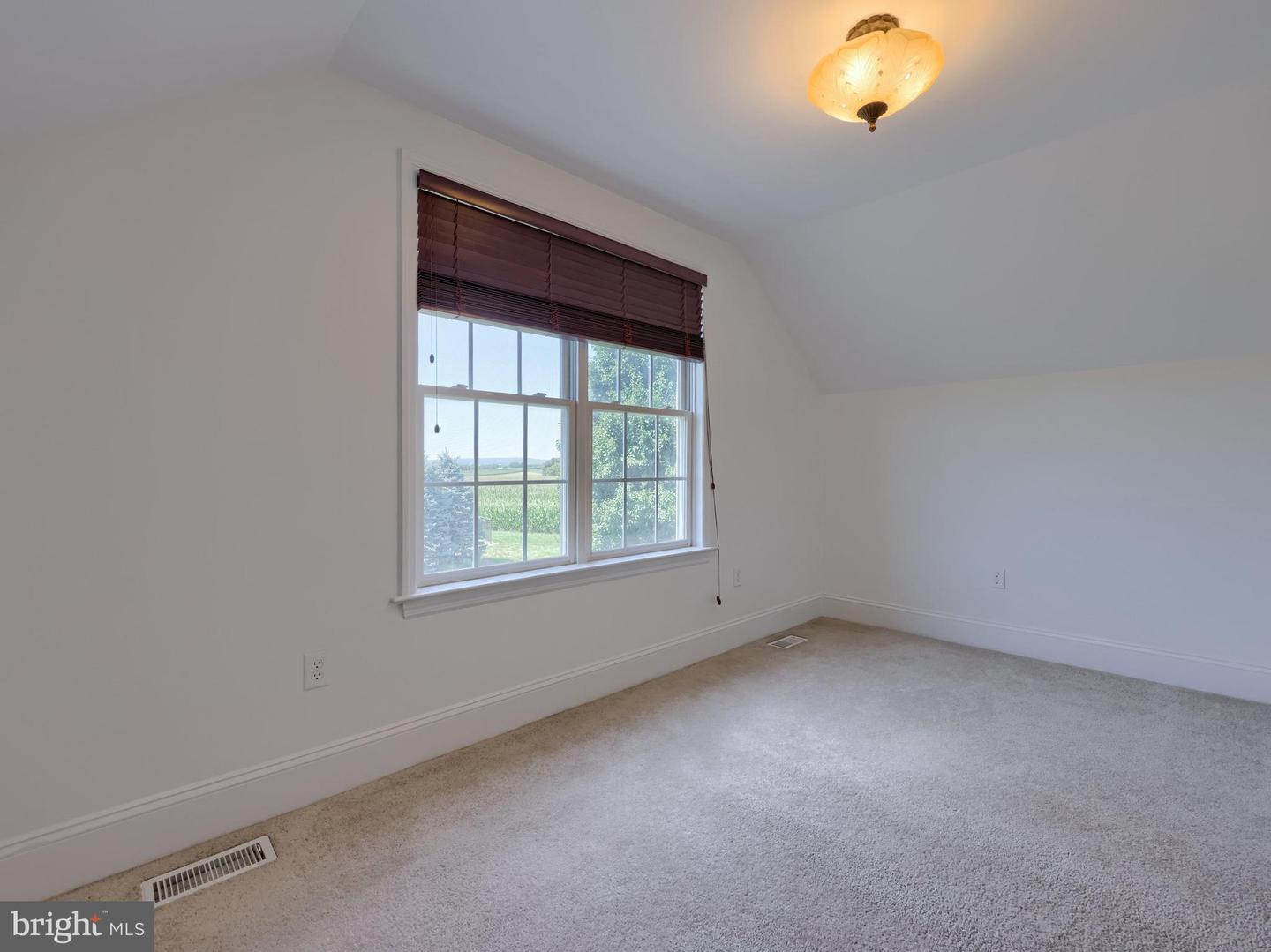309 Chadwyck Ln Property Photo 25