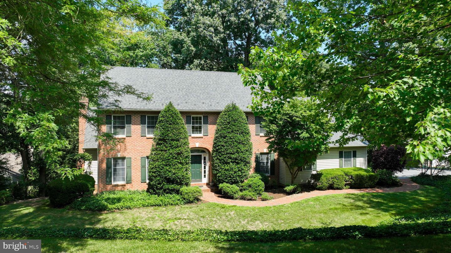 1 Warren Cir Property Photo 1