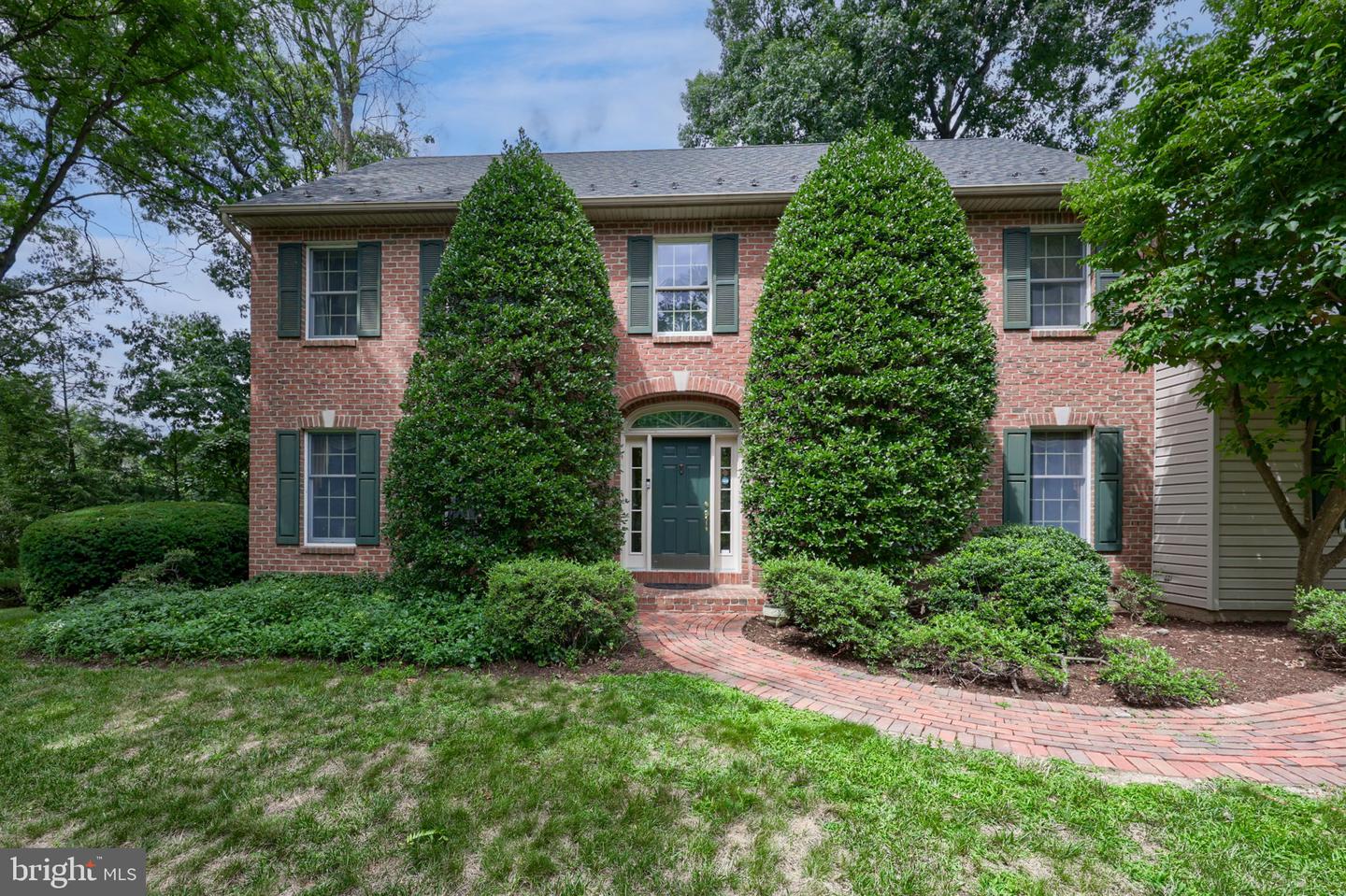 1 Warren Cir Property Photo 2