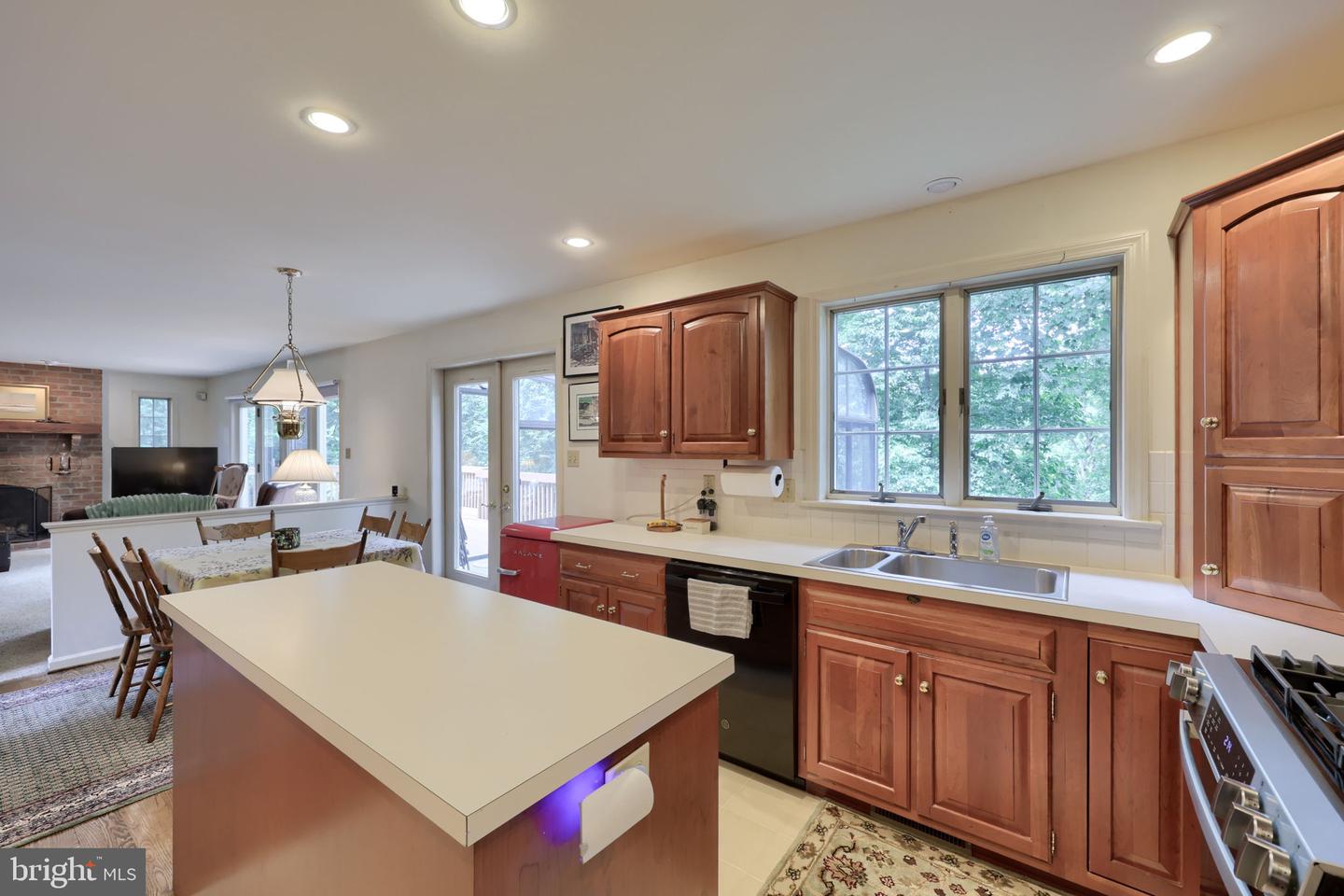 1 Warren Cir Property Photo 16