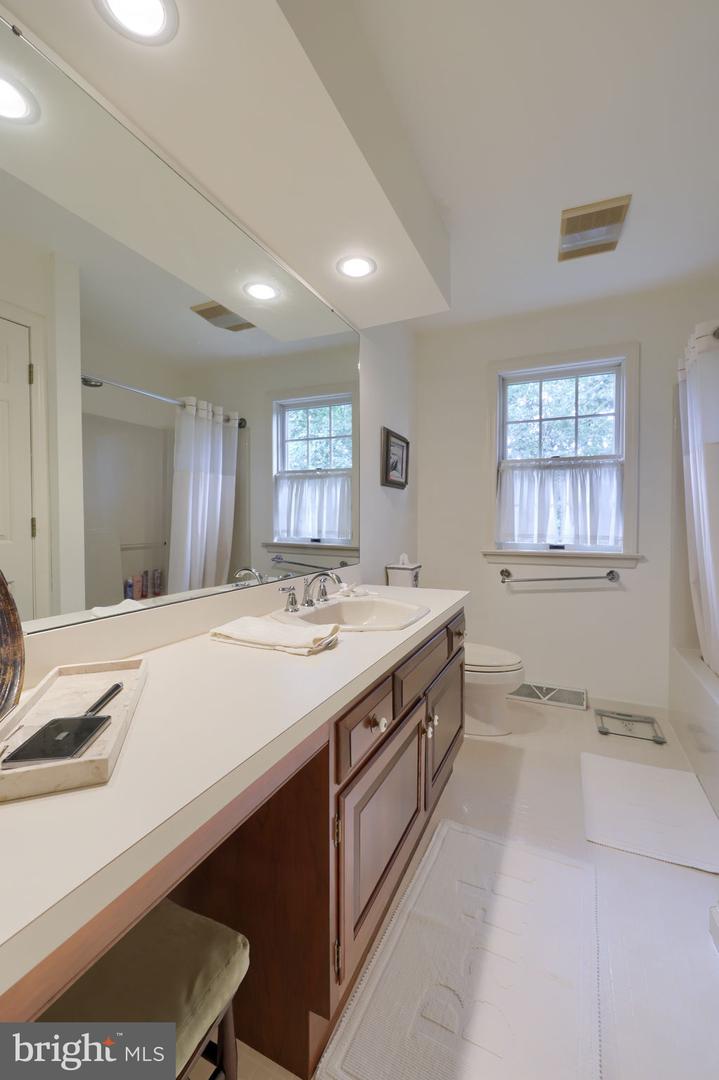 1 Warren Cir Property Photo 31