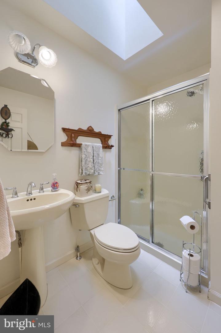 1 Warren Cir Property Photo 36