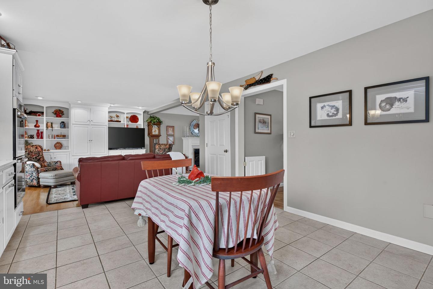 695 Sue Dr Property Photo 23