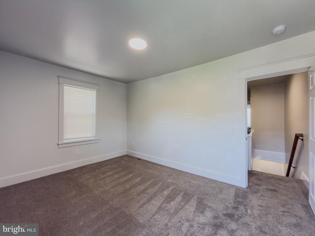 338 Ruby St Property Photo 20