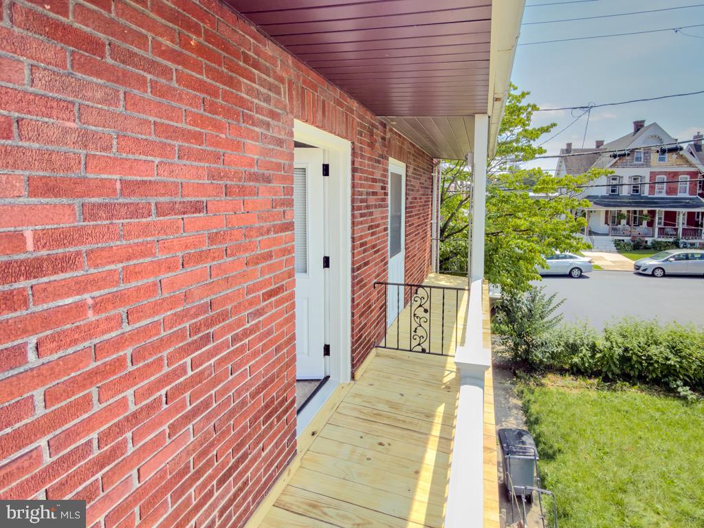338 Ruby St Property Photo 24