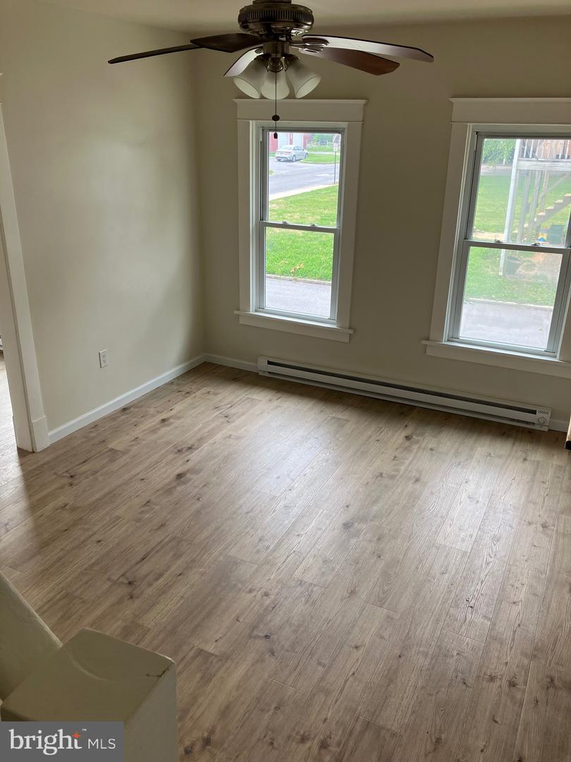 30 E Stiegel St Property Photo 14