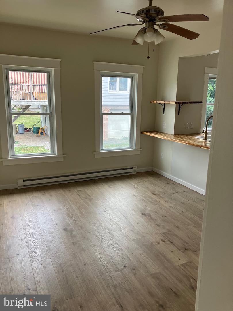 30 E Stiegel St Property Photo 15