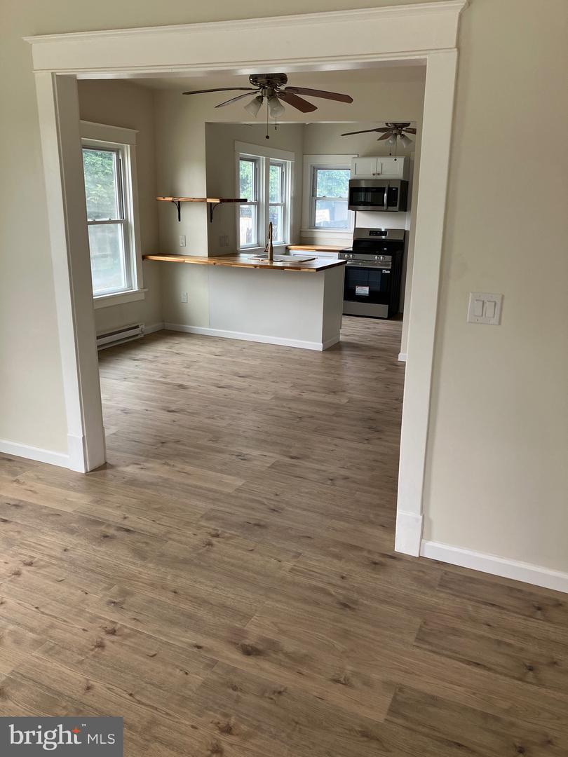 30 E Stiegel St Property Photo 16
