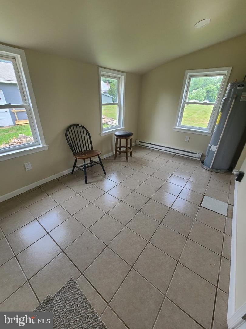 30 E Stiegel St Property Photo 24