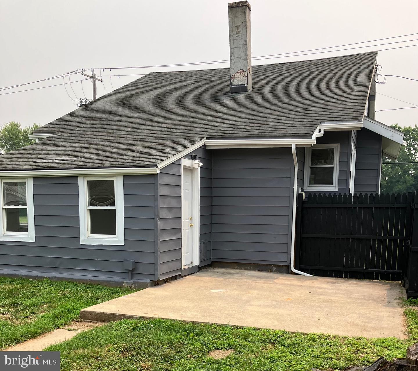 30 E Stiegel St Property Photo 27