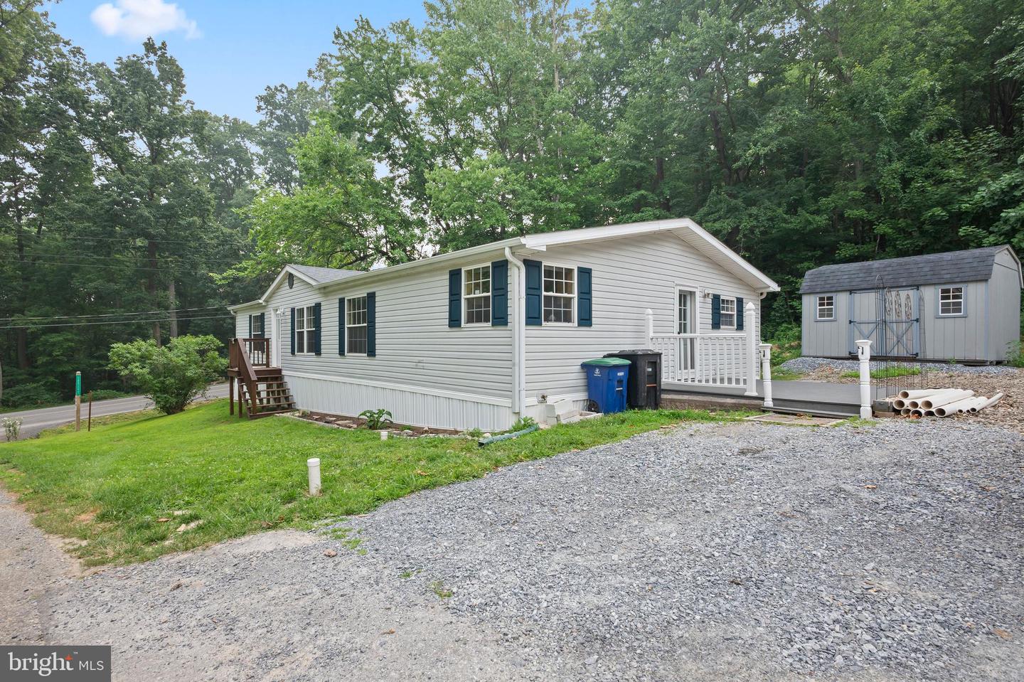 707 Hillside Dr Property Photo 2