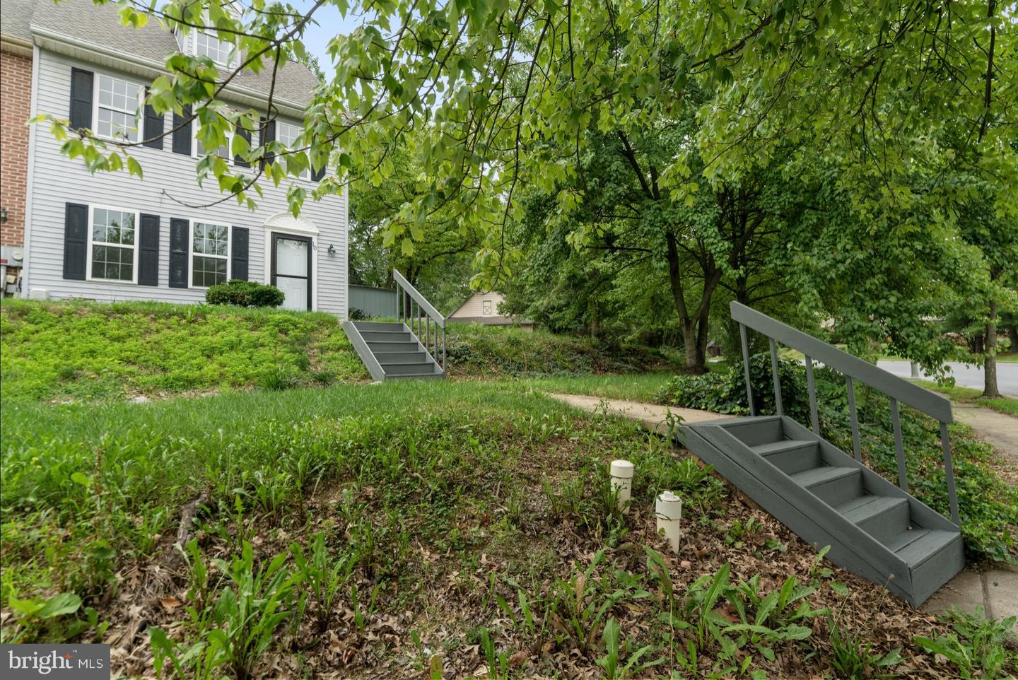 10 Pennwick Dr Property Photo 2