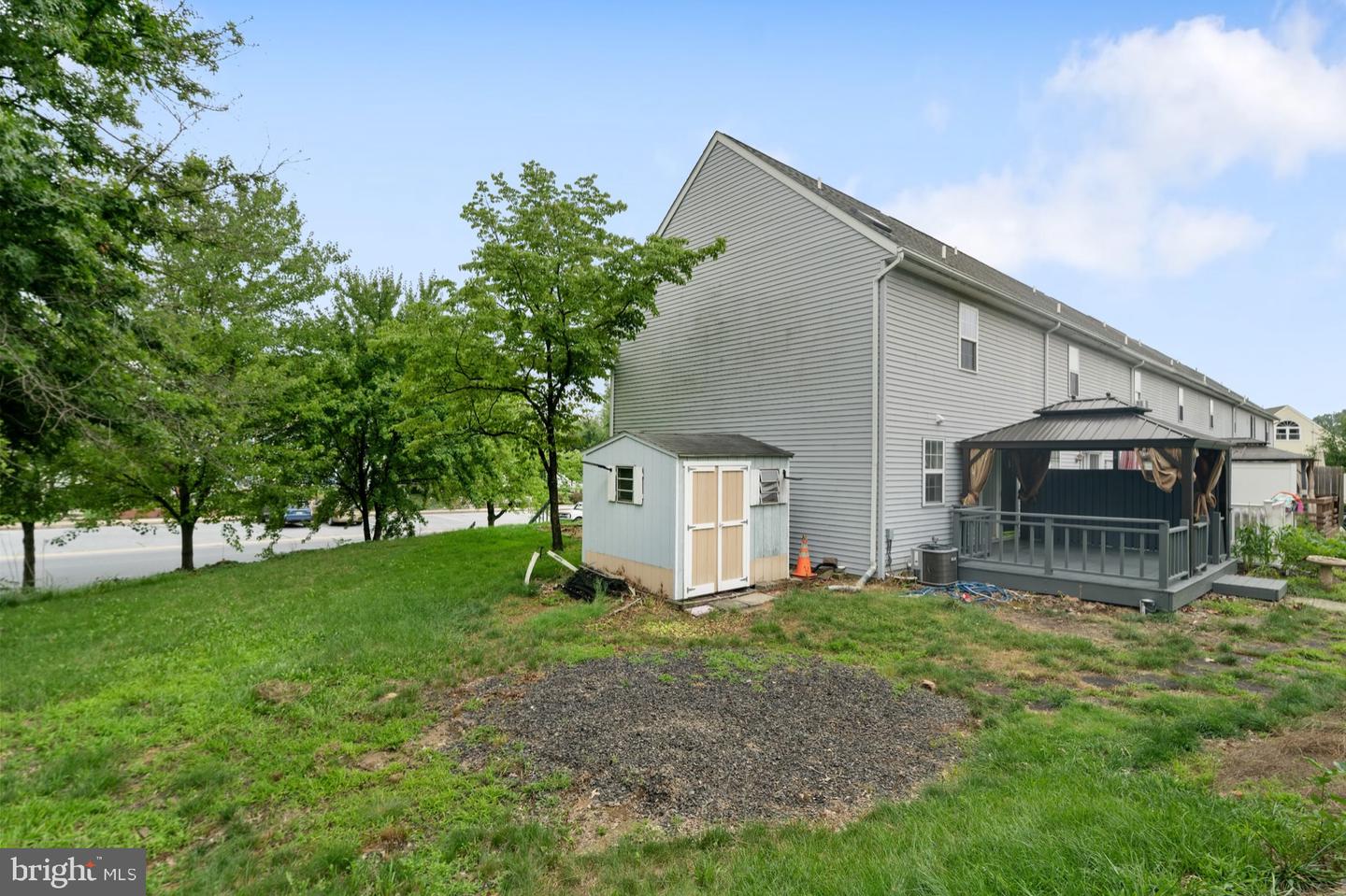 10 Pennwick Dr Property Photo 3