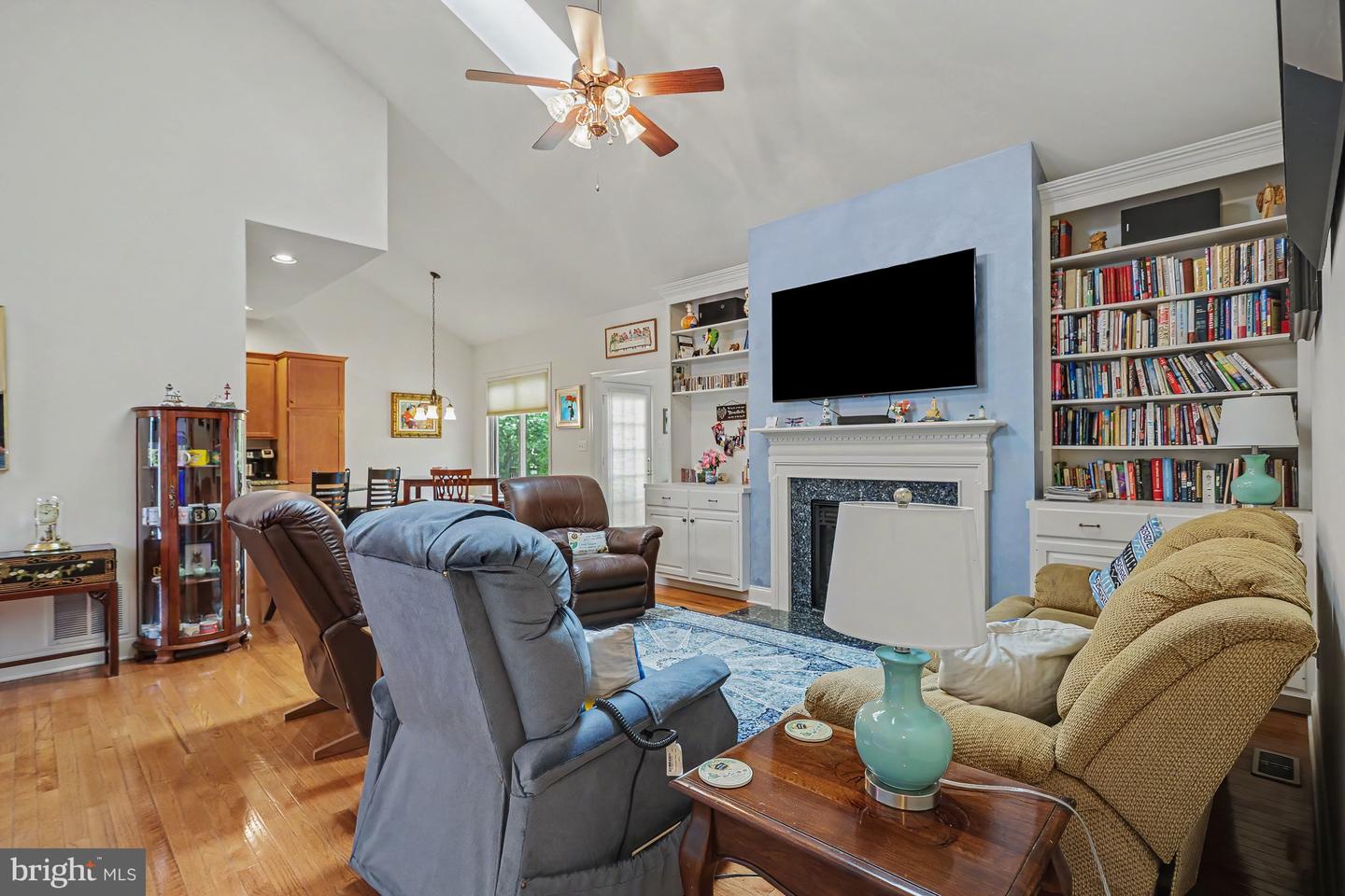 1317 Willow Creek Dr Property Photo 11