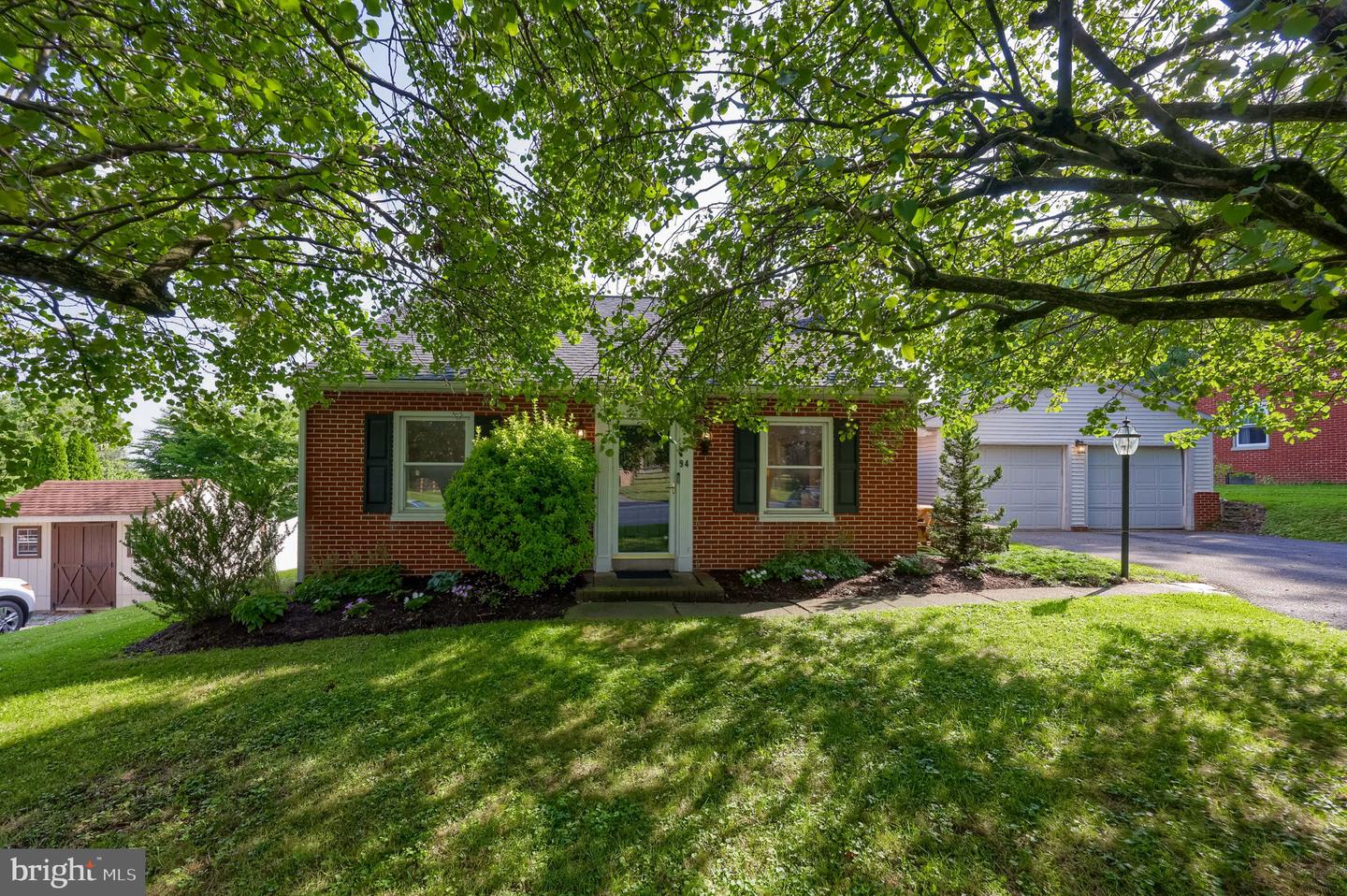 94 Lancaster Ave Property Photo 1