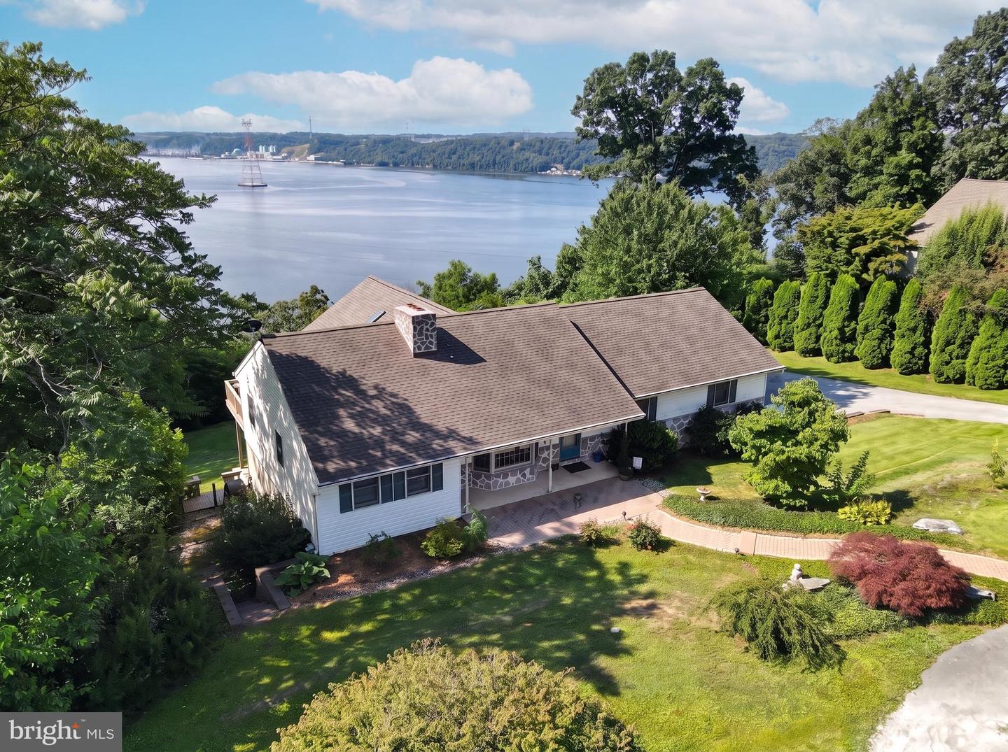 1910 RIVERVUE