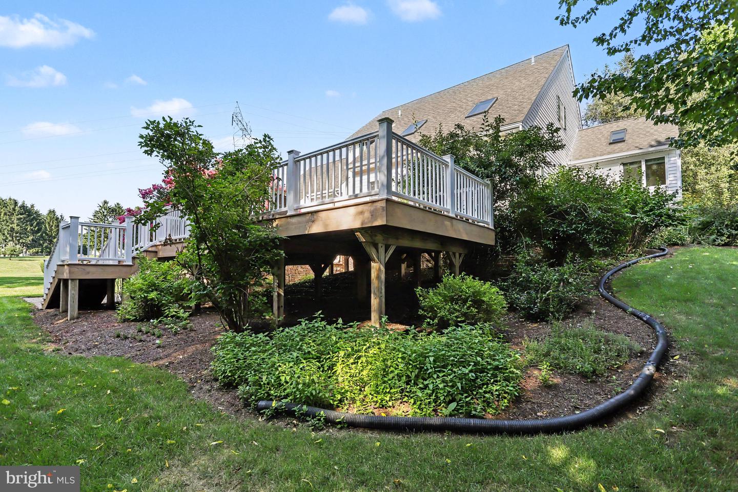 519 Colonial Crescent Dr Property Photo 36