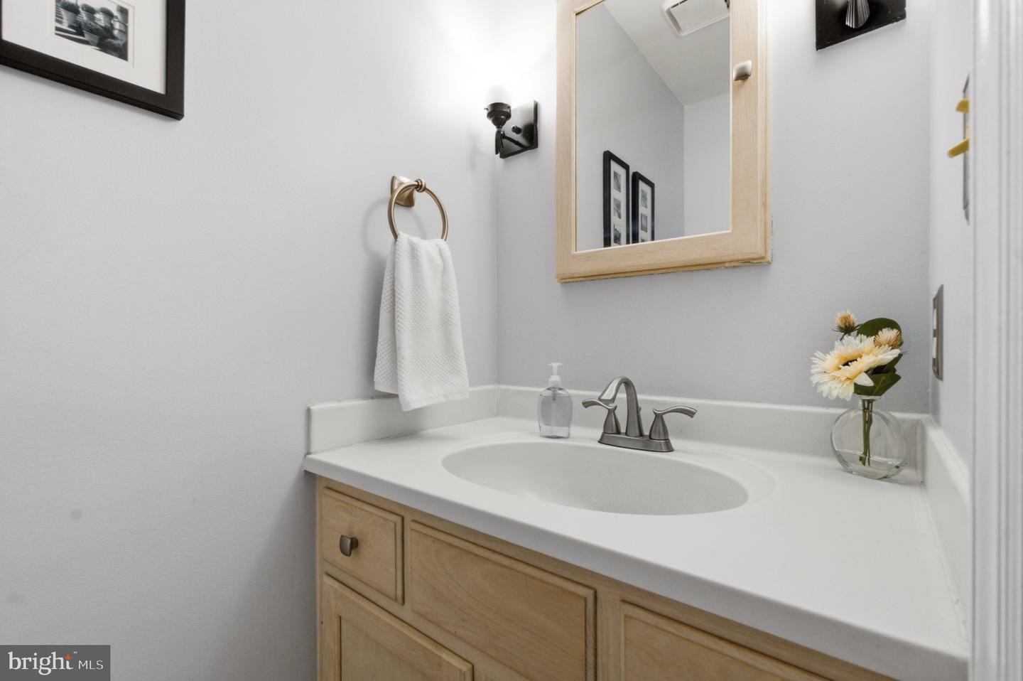 906 Hidden Hollow Dr Property Photo 30
