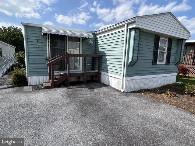 21 S GREEN ACRES CIR