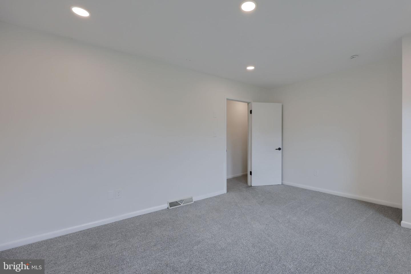 455 Crosswinds Dr Property Photo 26