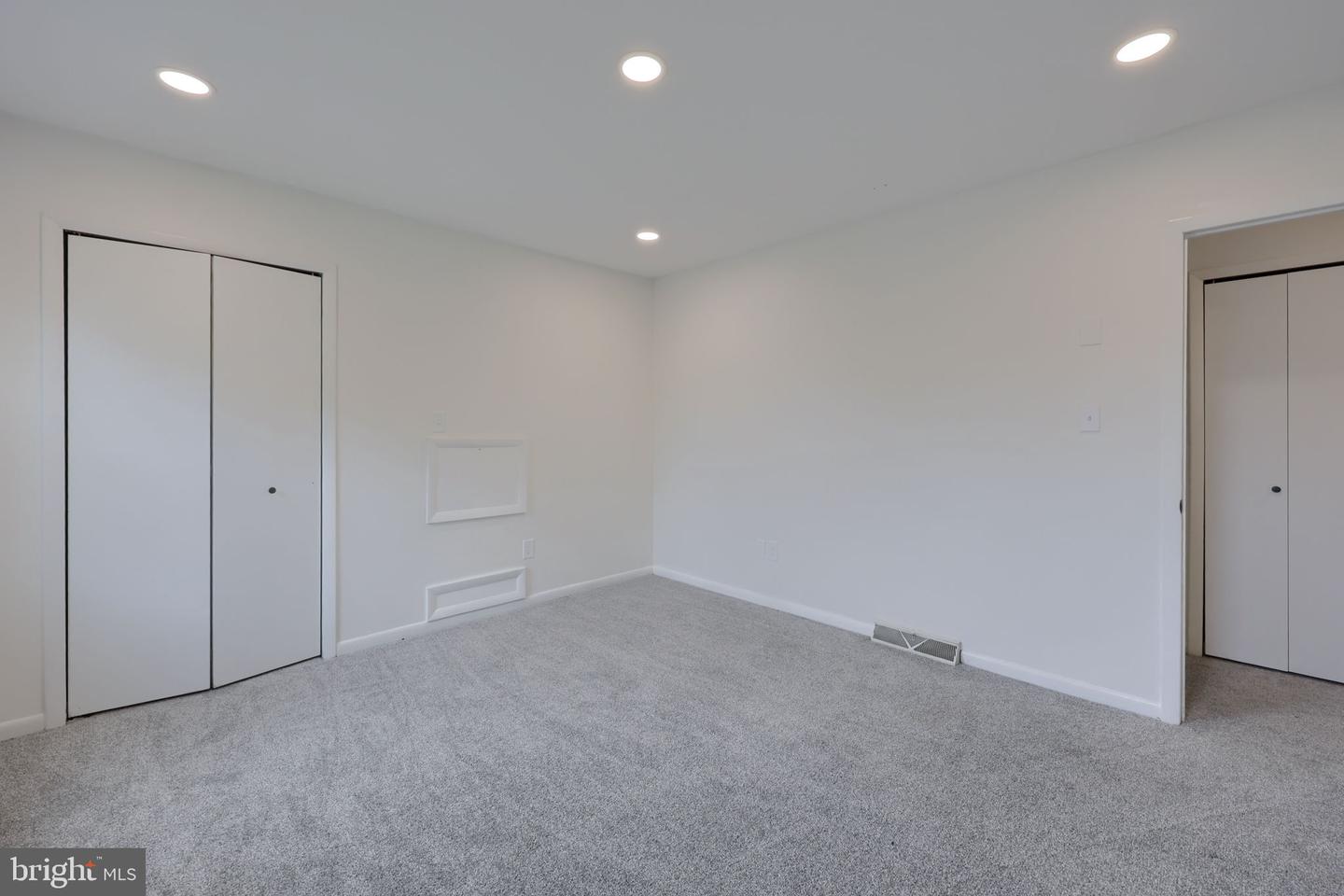455 Crosswinds Dr Property Photo 27