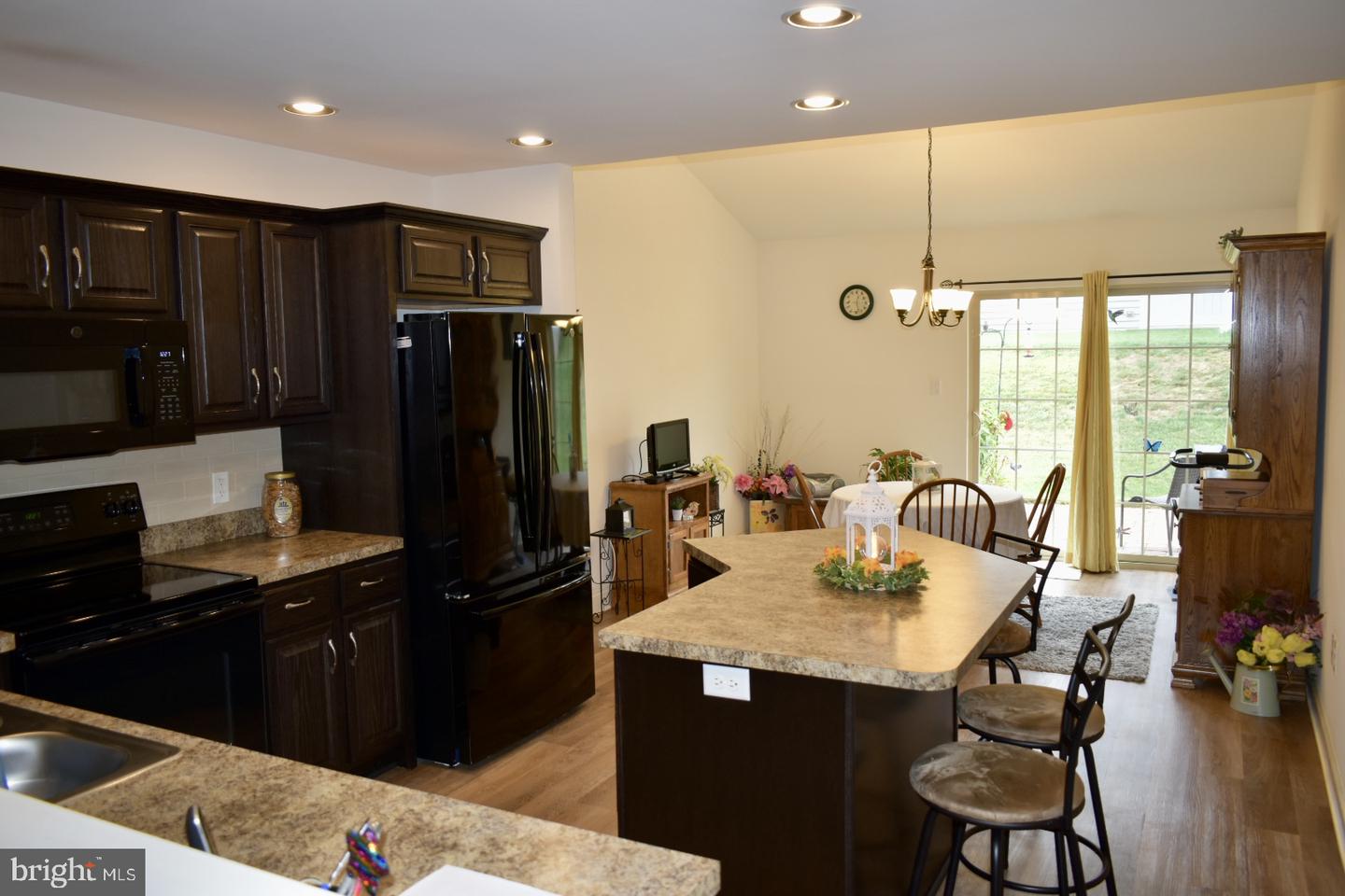164 Waypoint Property Photo 8