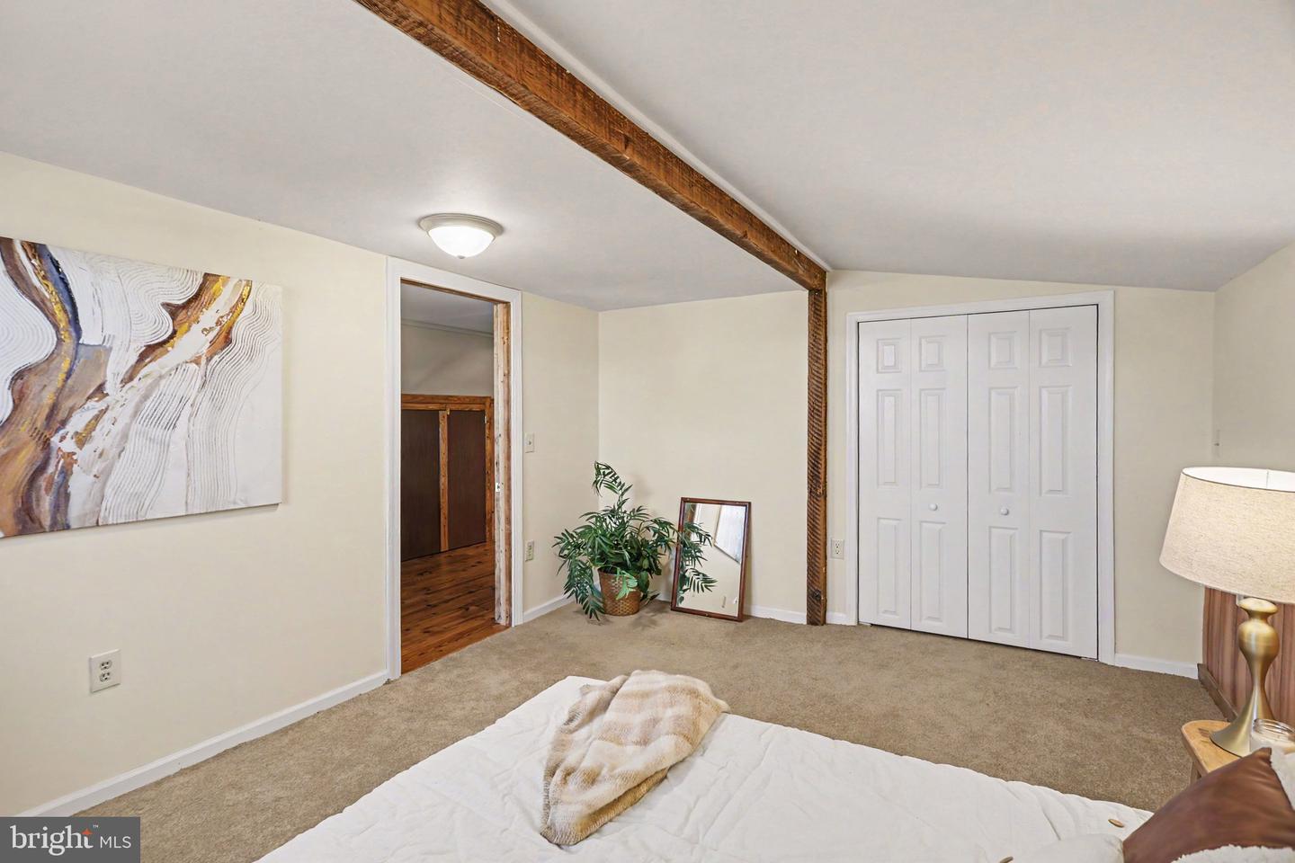 318-320 Linden St Property Photo 16