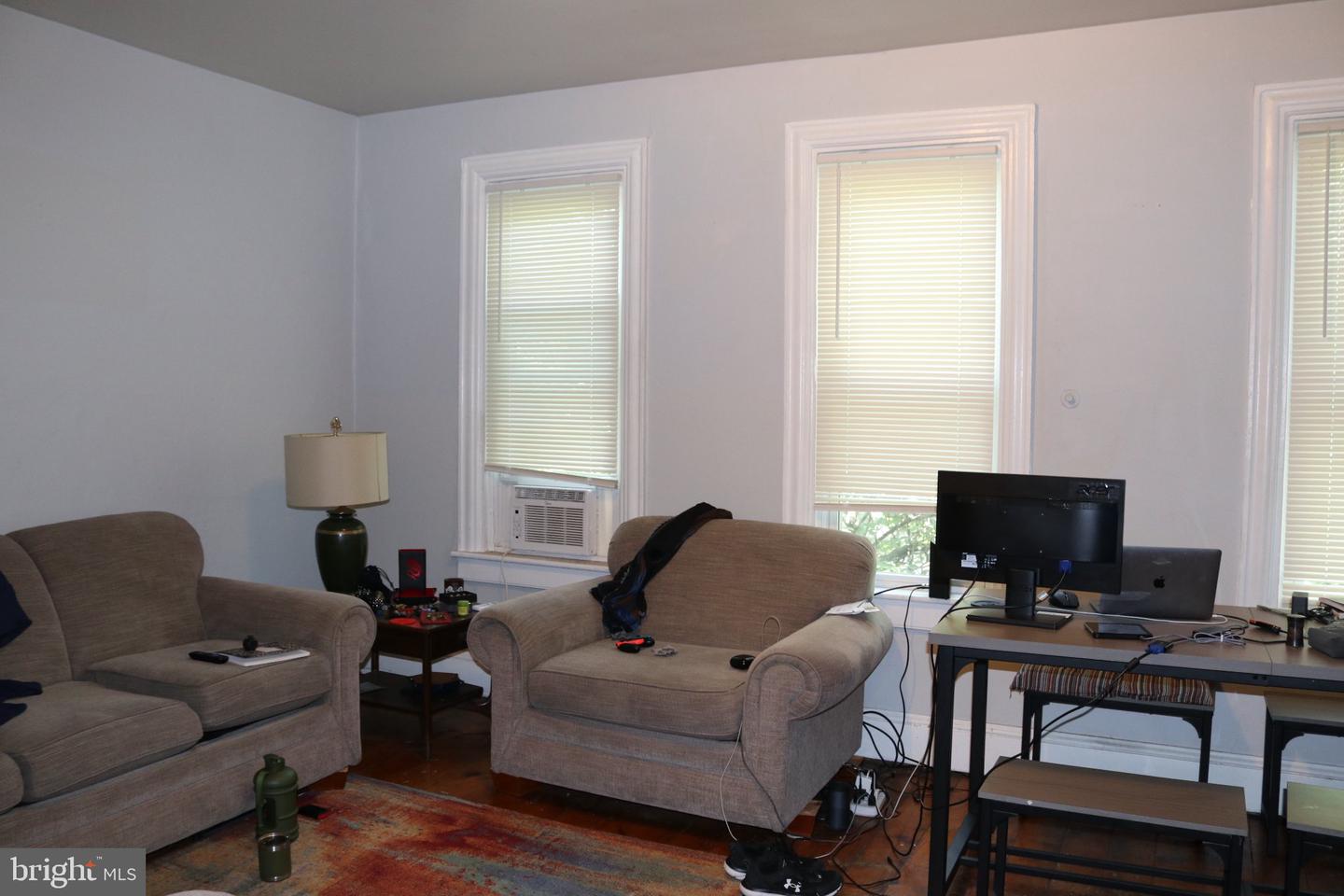 35 N Mulberry St Property Photo 9