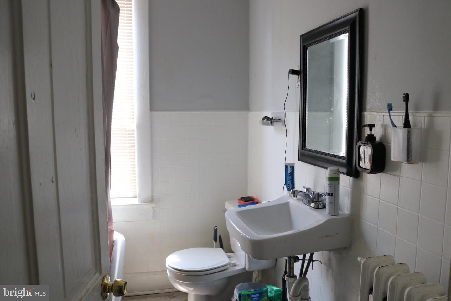 35 N Mulberry St Property Photo 11