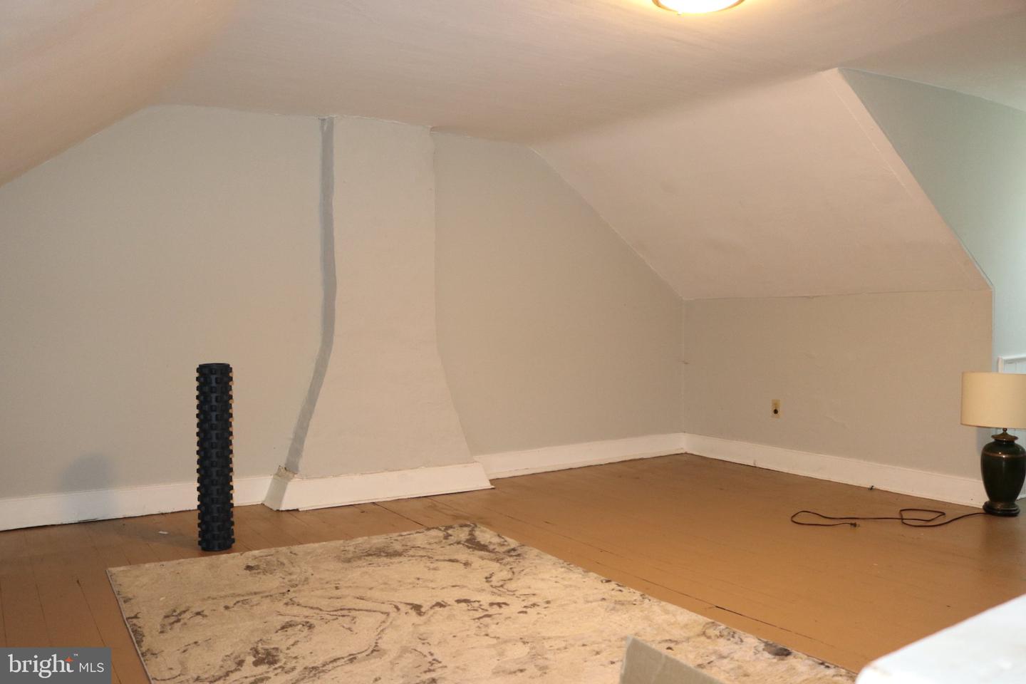 35 N Mulberry St Property Photo 12