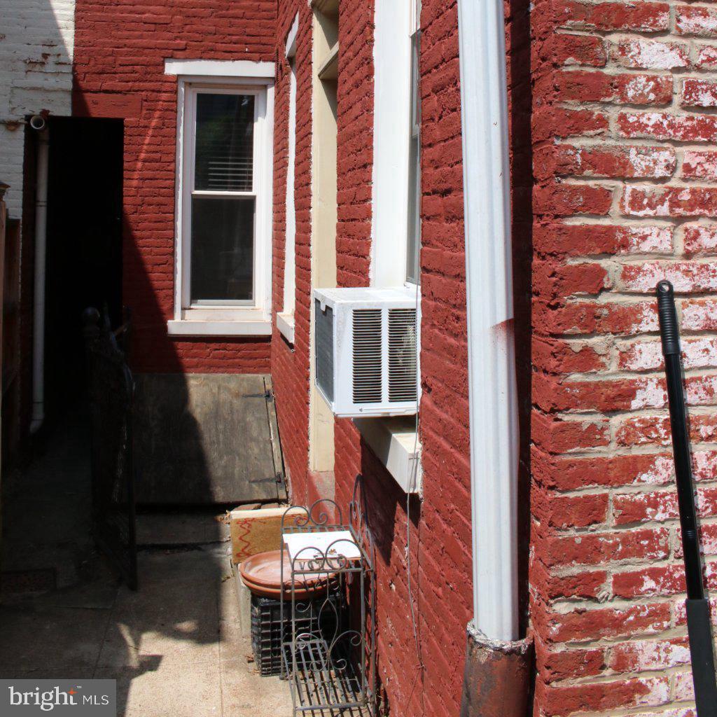 35 N Mulberry St Property Photo 14