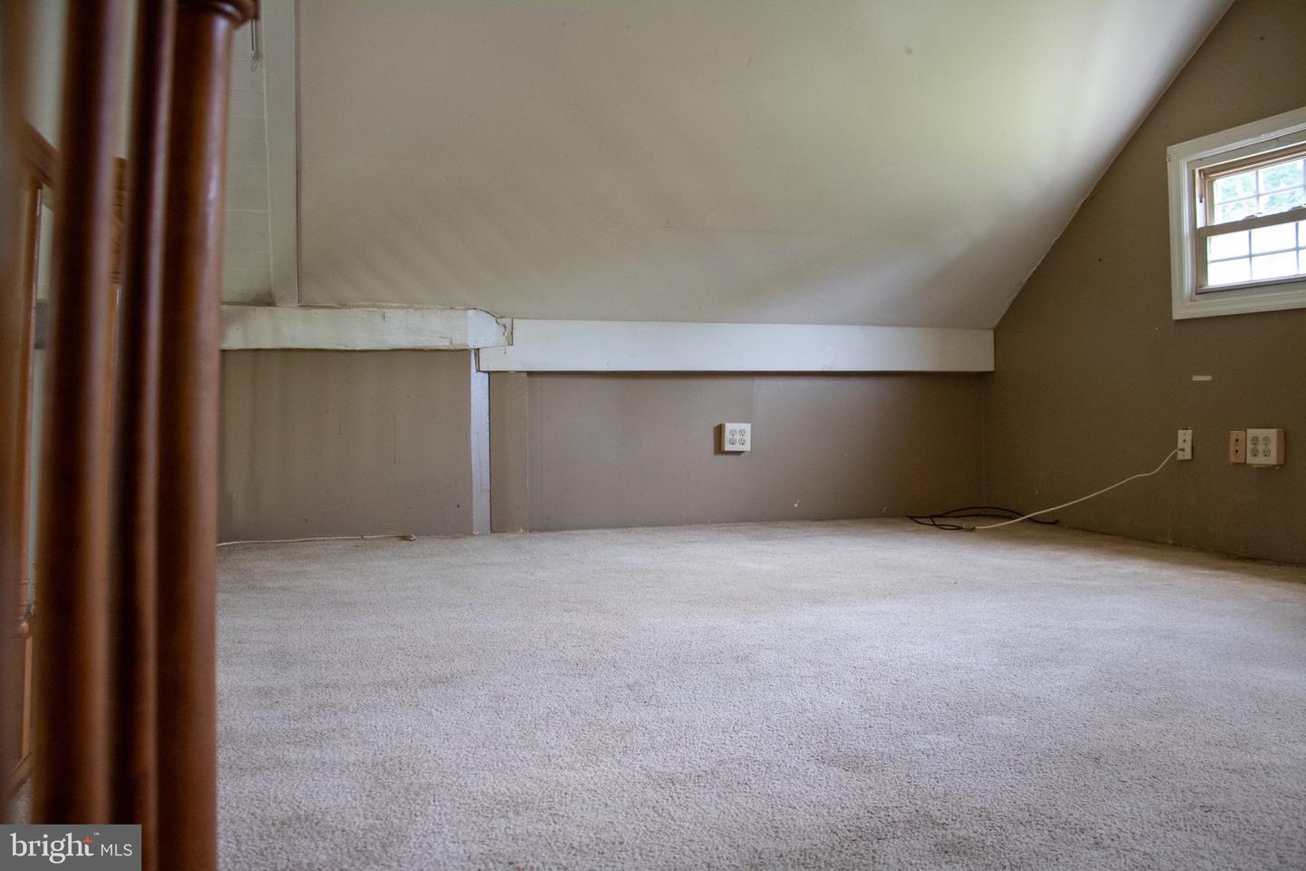 204 Herrville Rd Property Photo 7