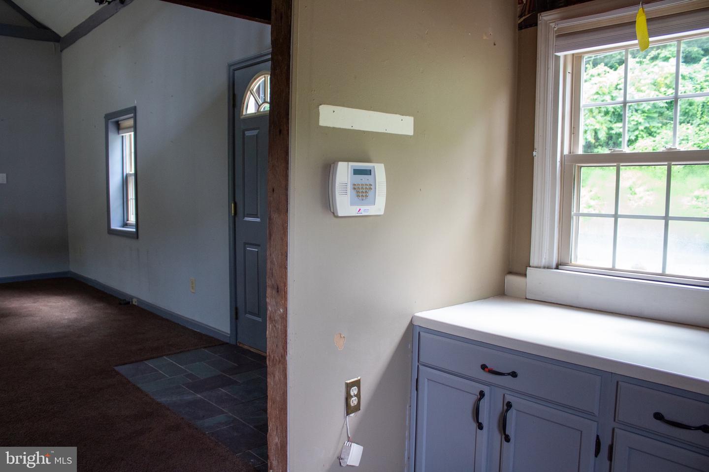 204 Herrville Rd Property Photo 12