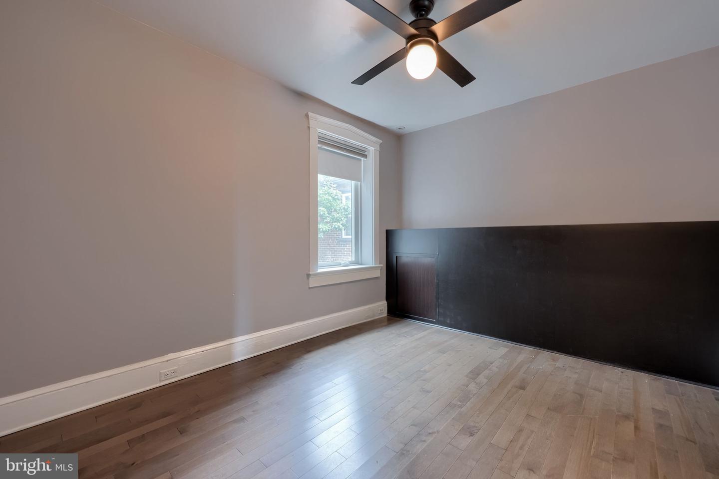 215 N Lime St Property Photo 39