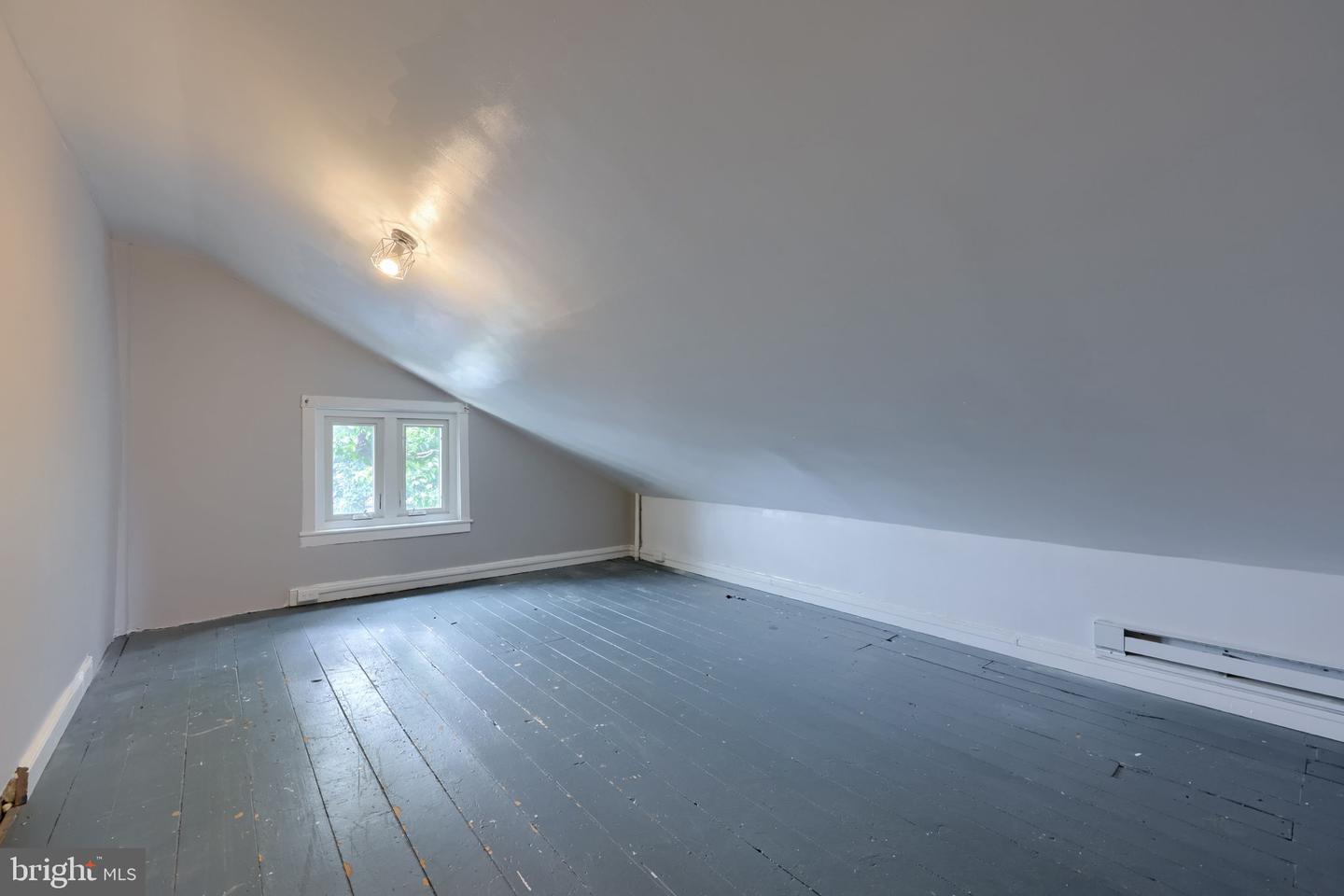 215 N Lime St Property Photo 49