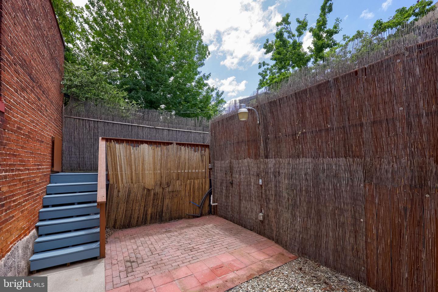 215 N Lime St Property Photo 64