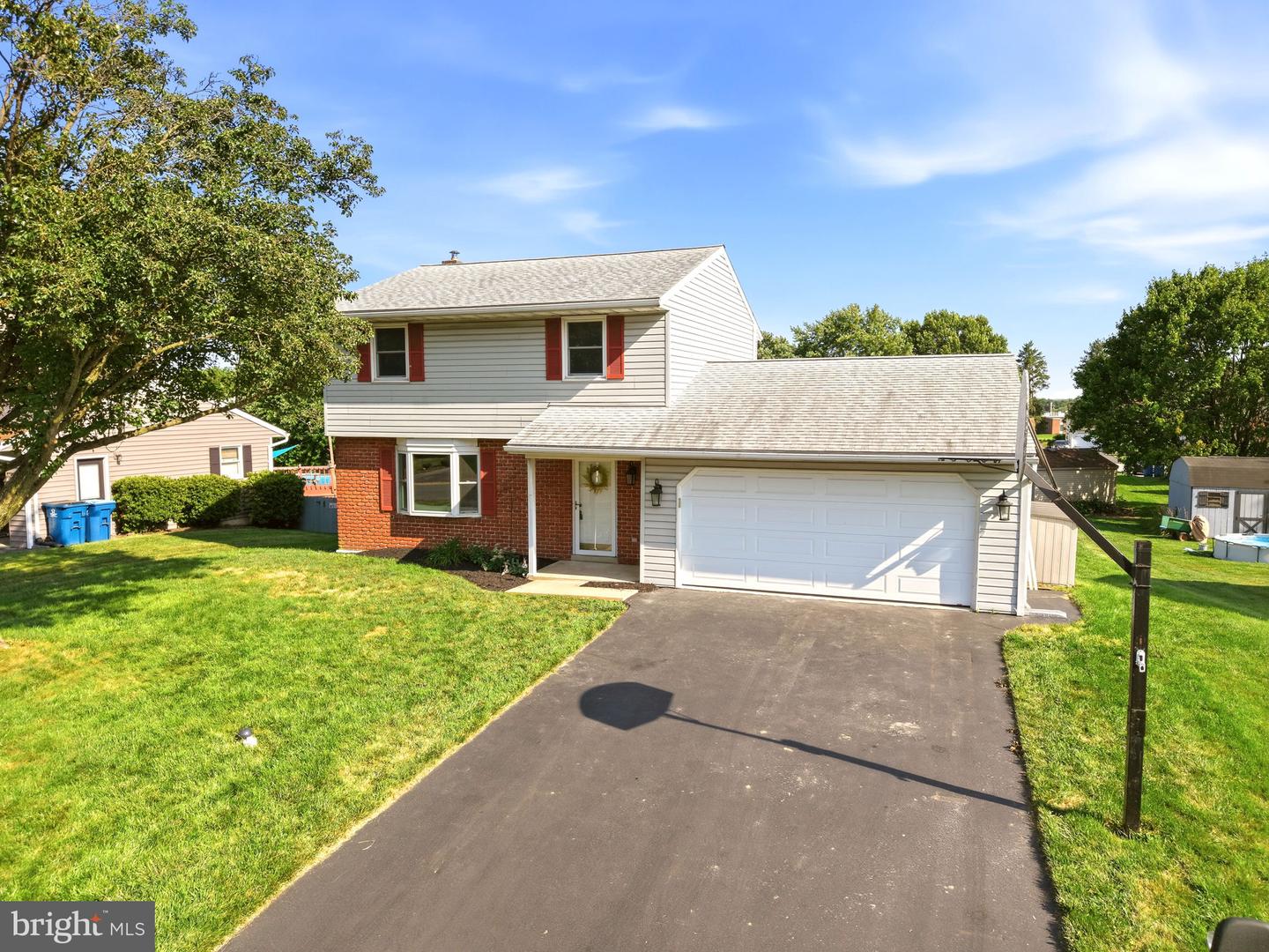 3188 Thornapple Dr Property Photo 1