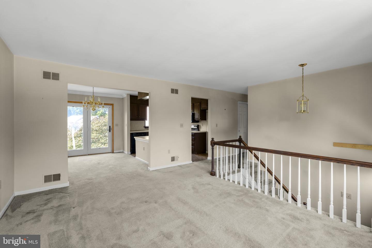1525 Edinborough Cir Property Photo 5