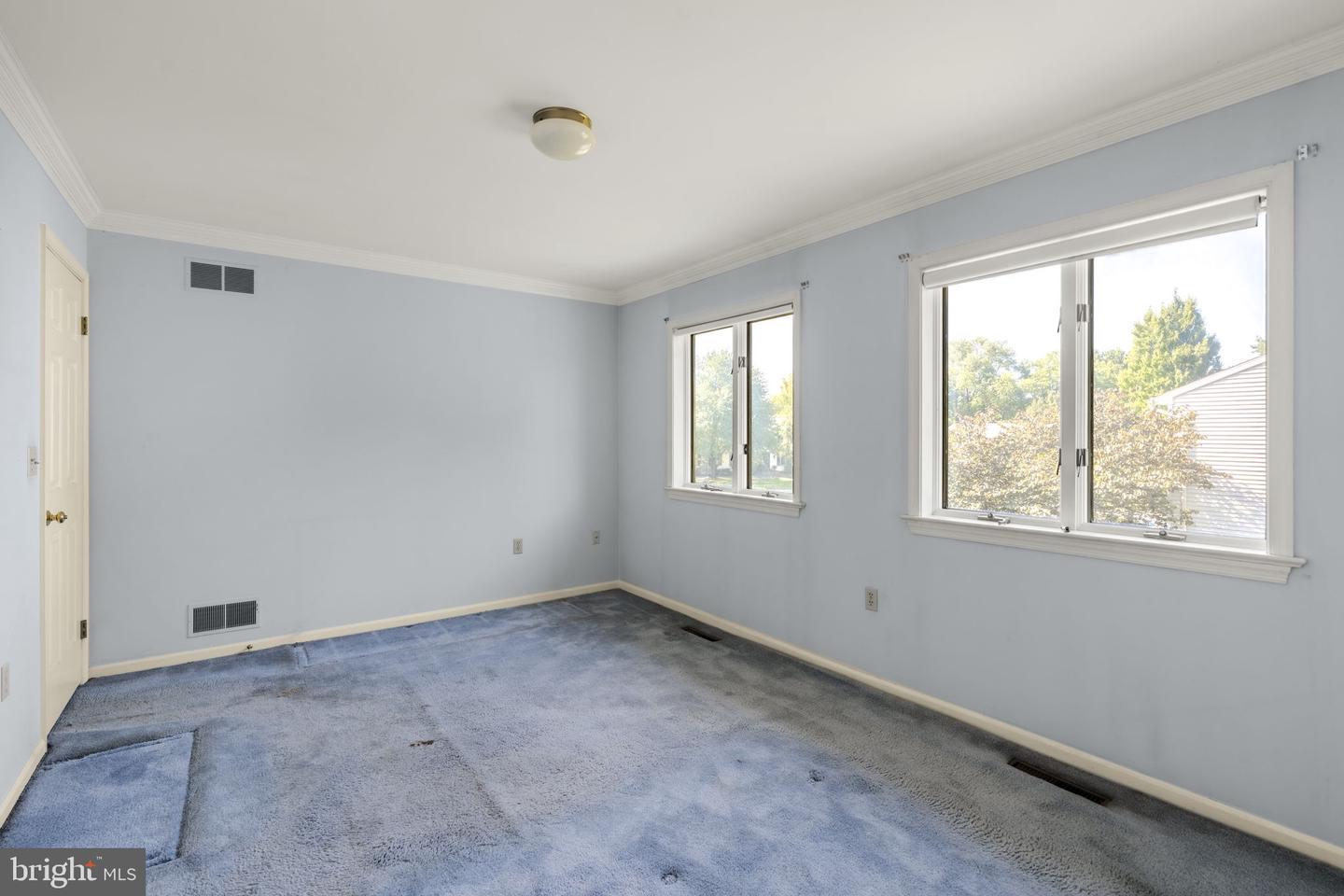 1525 Edinborough Cir Property Photo 9