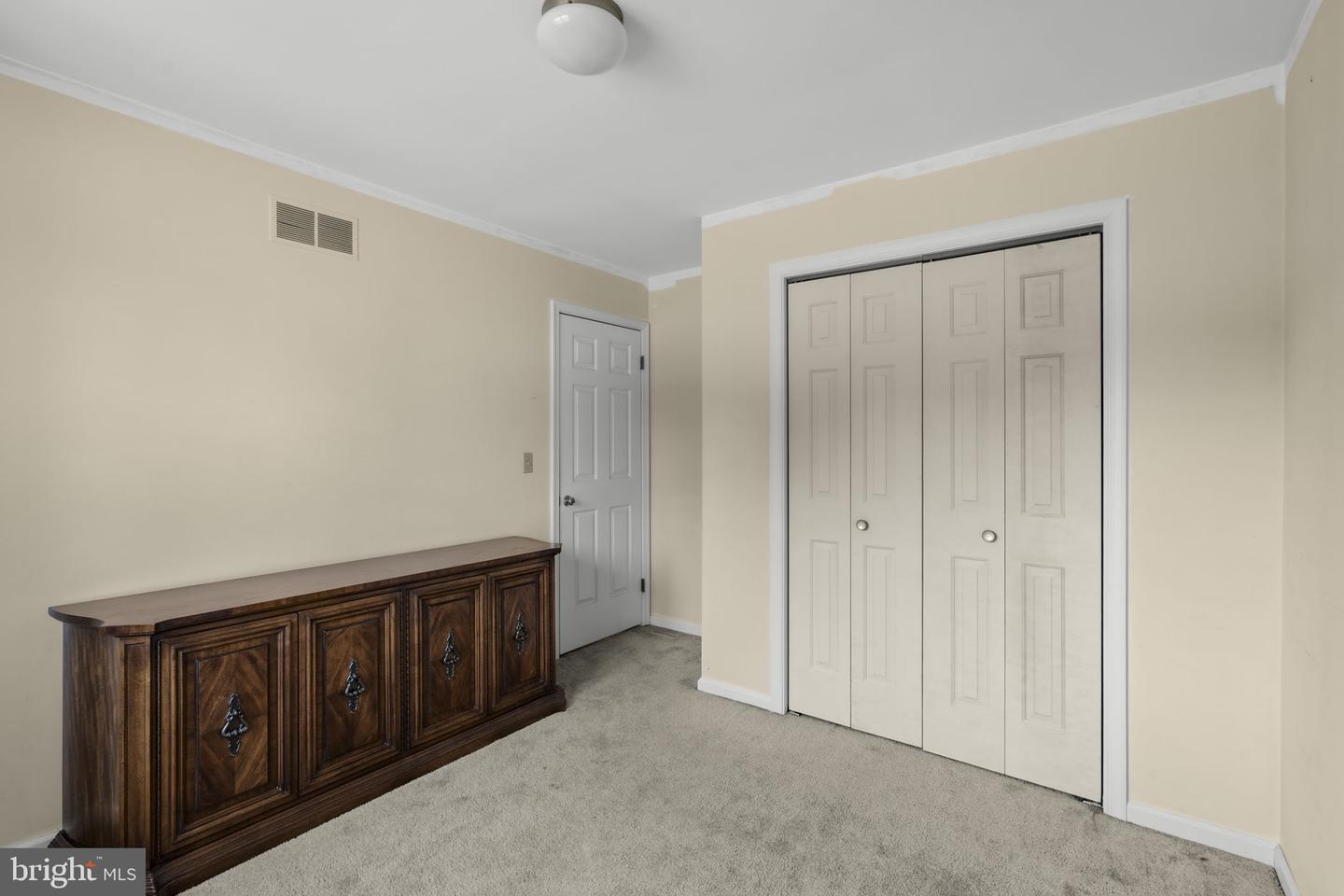 1525 Edinborough Cir Property Photo 15