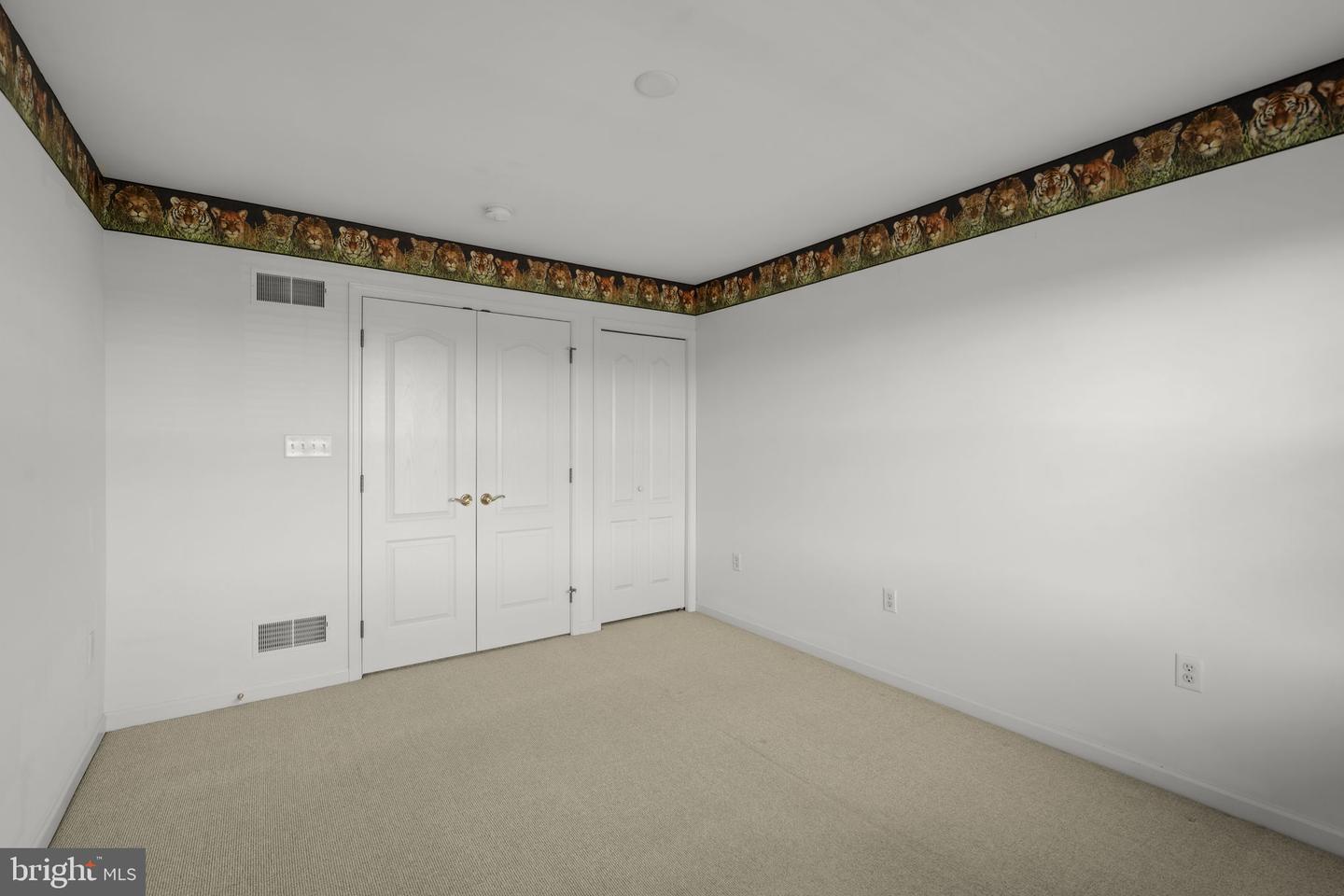 249 Fieldcrest Ln Property Photo 28