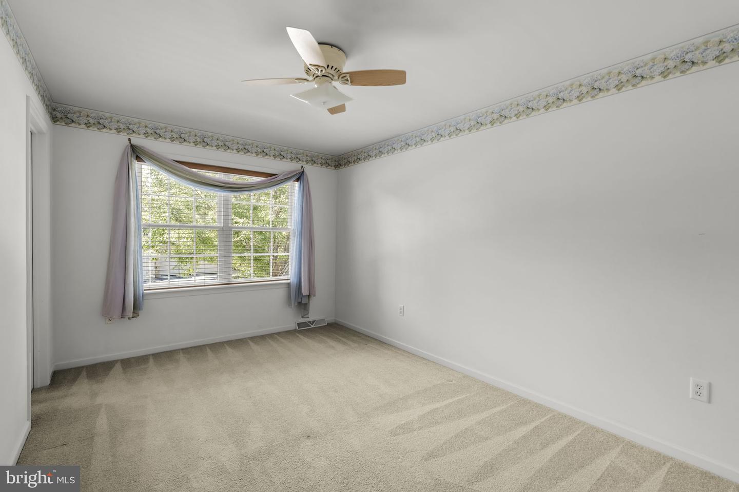 249 Fieldcrest Ln Property Photo 29