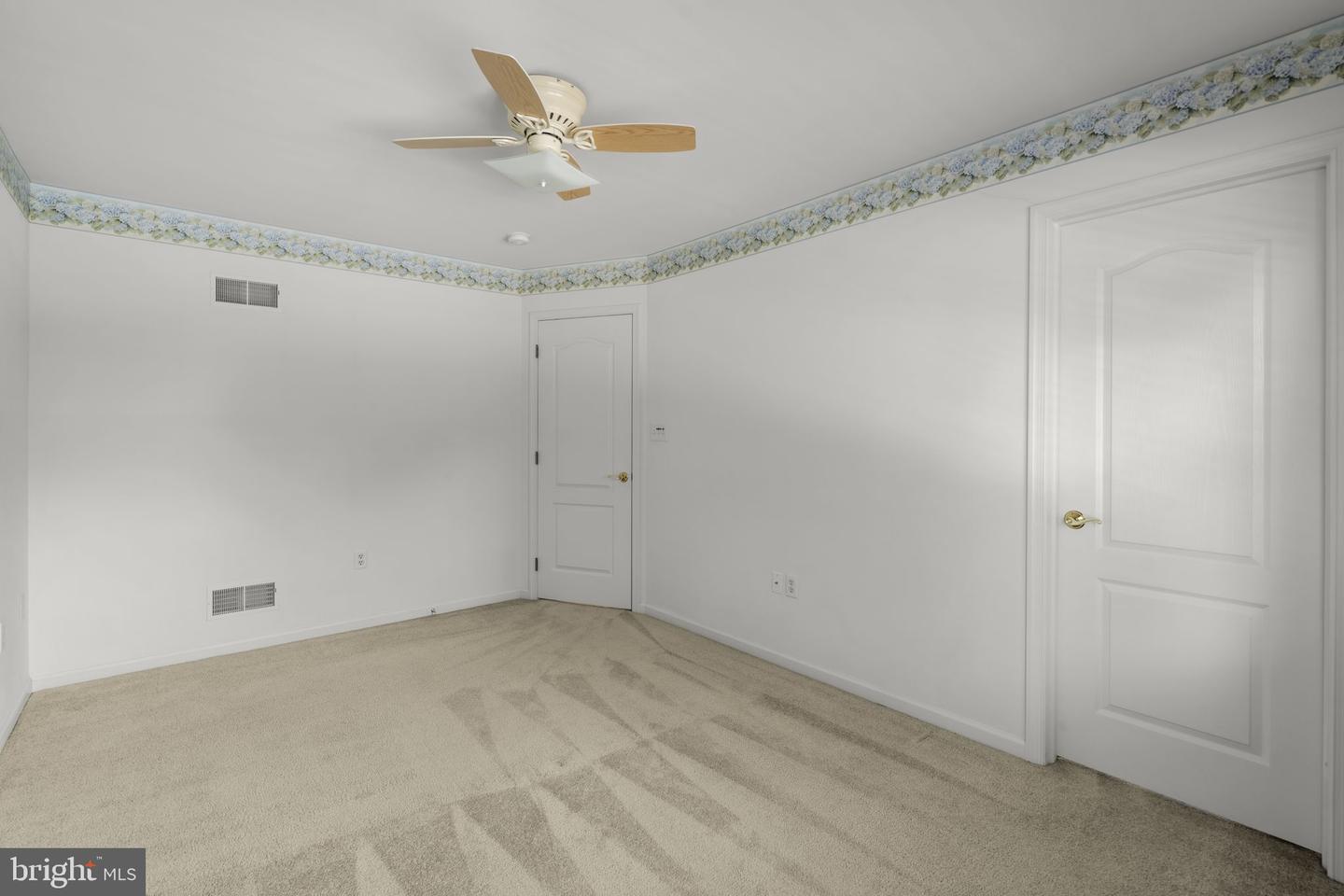 249 Fieldcrest Ln Property Photo 30