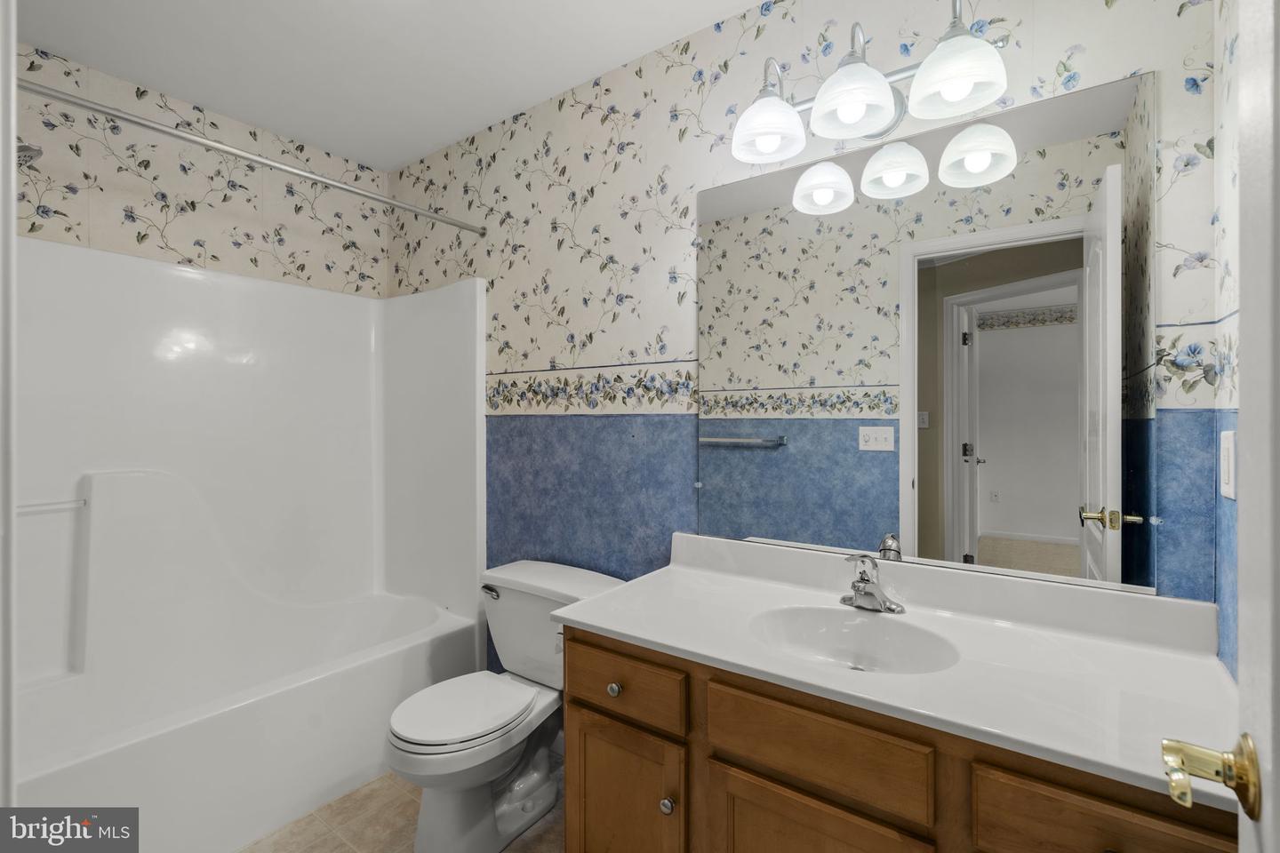 249 Fieldcrest Ln Property Photo 32