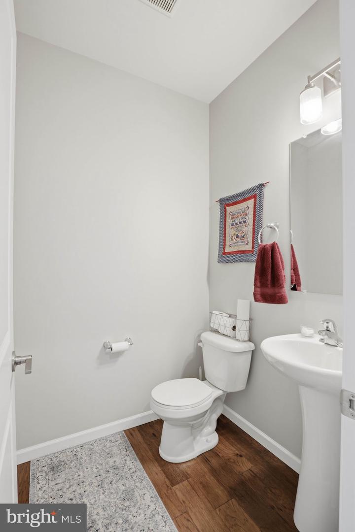 33 Alderwood Way Property Photo 11